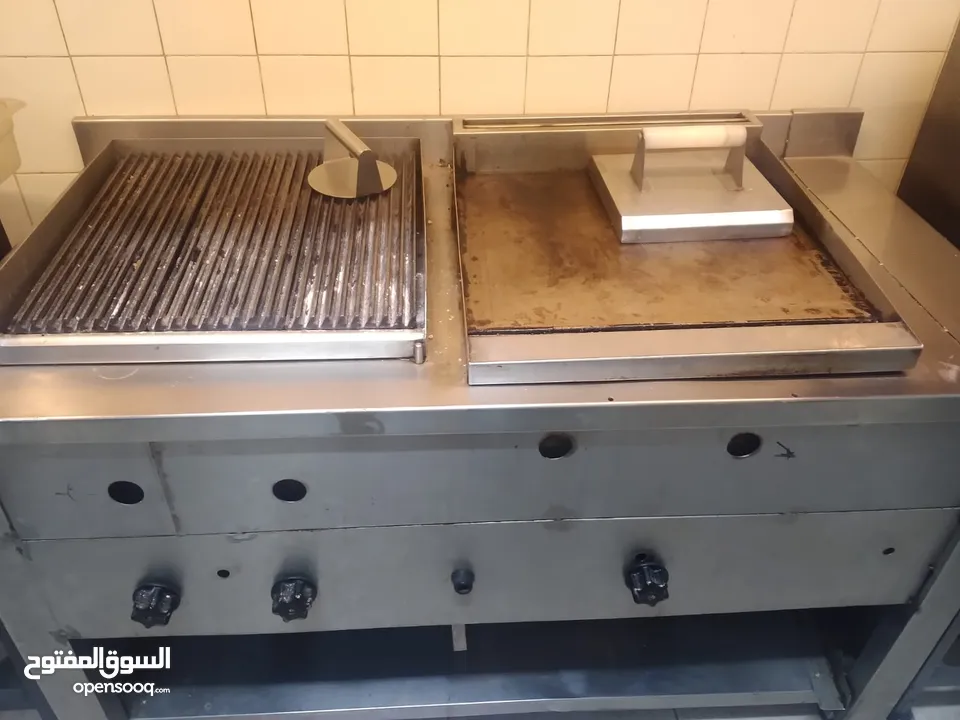 غريل صاج وشاركول فرن فريزر شواية شاورما عدد 2 + شواية دجاج 6 اسياخ + ماكينة جبنة سائلة صناعة تركية