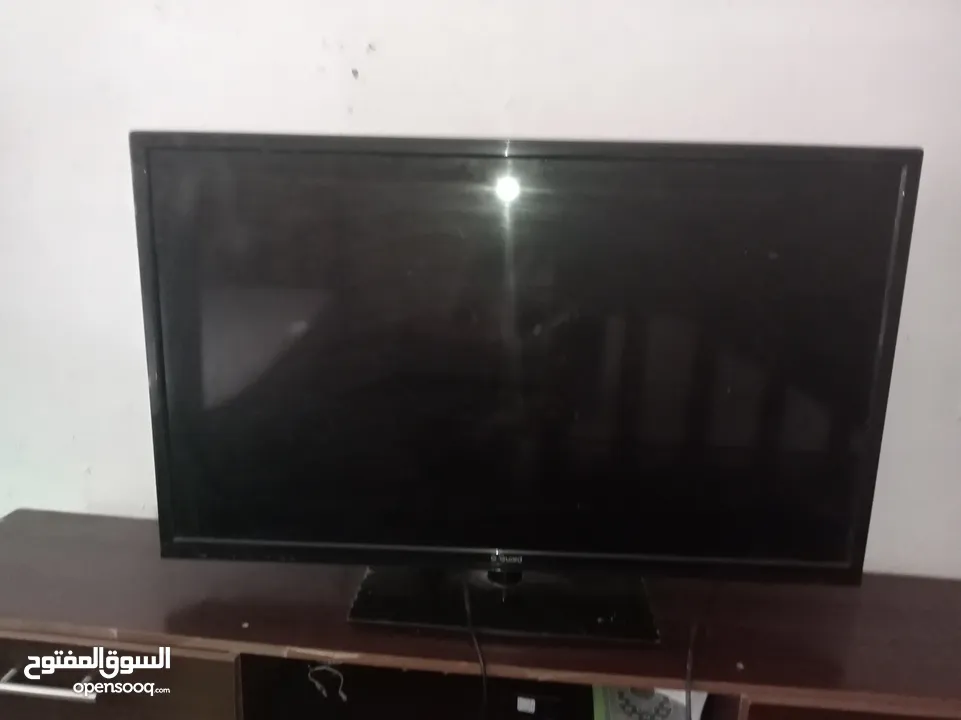 شاشه جي قارد بحالة الوكاله يوجد فيه خطوط لما تشتغل بنص بتصلح عادي والشاشه جامده