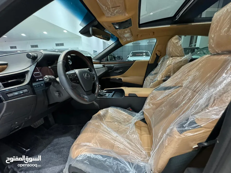 Lexus ES-350 Exclusive 2023 (Grey)