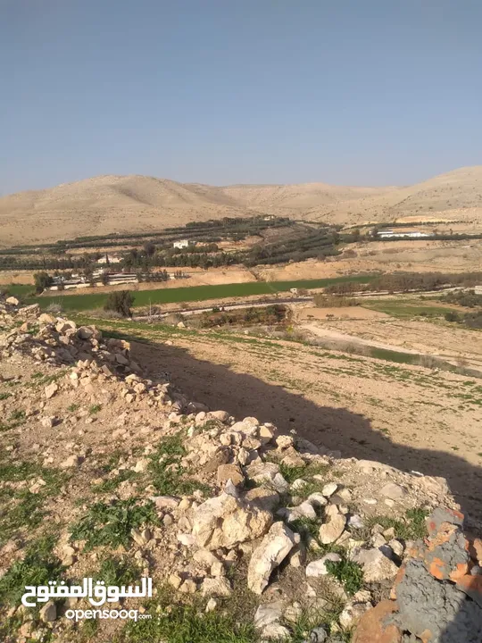 قطعة أرض للبيع مميزة بأطلالة مرتفعة وبسعر مغري