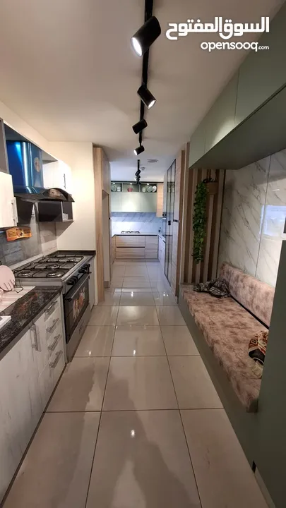 معرض للمطابخ مفروش بالكامل مع الاجهزه في شارع الاذاعه و التلفزيون مقابل سيفوق الجمله الطابق الثاني