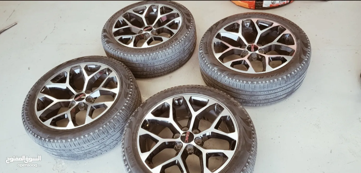 GMC rim with tyres