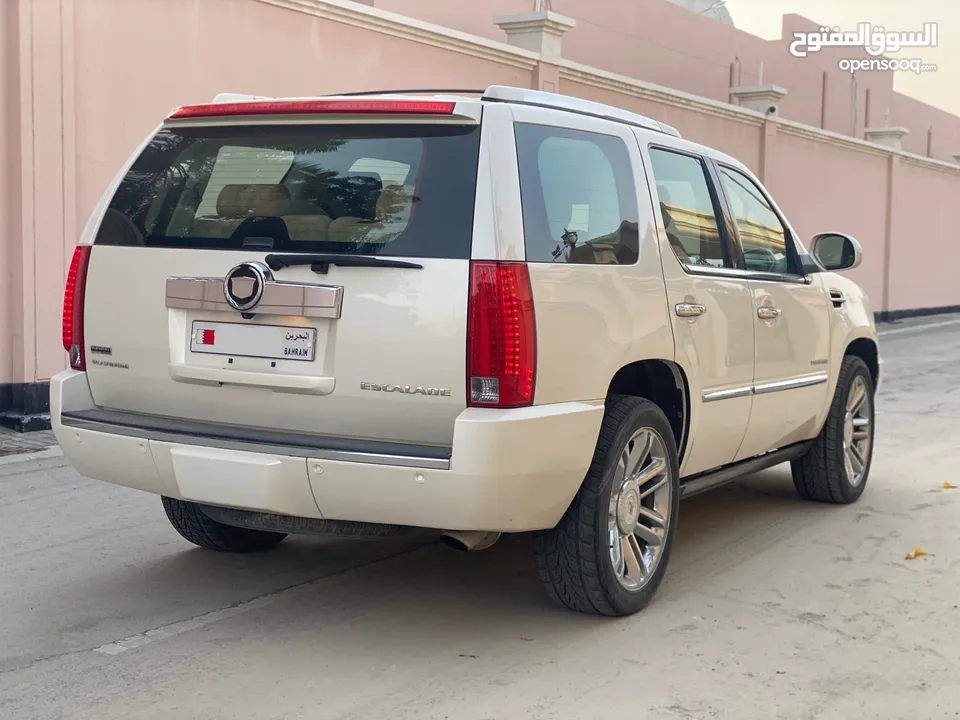 Cadillac escalade 2012