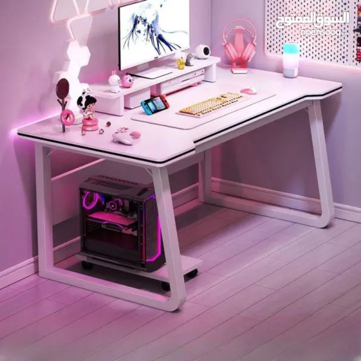 مكتب الجيمنج و الالعاب الاحترافي لون ابيض