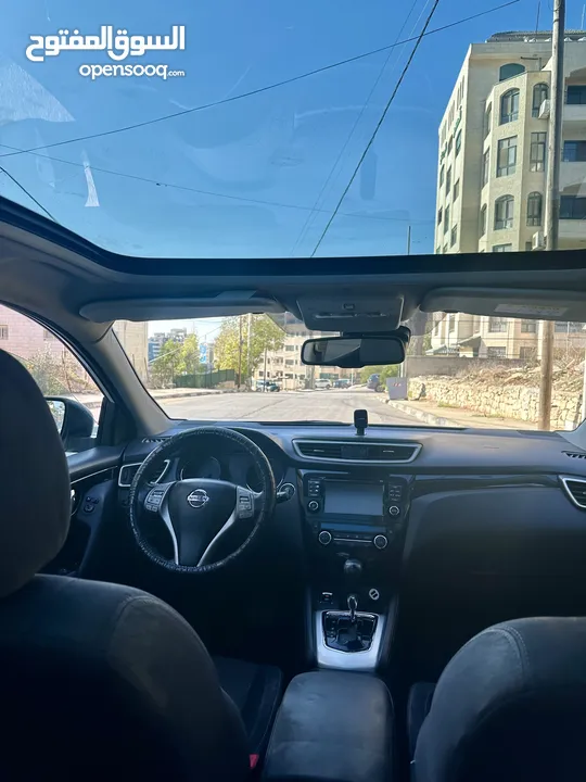 نيسان قشقاي 2017 وكالة يد اولى مع زجاج بانوراما