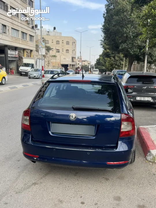 سكودا اوكتافيا رمش