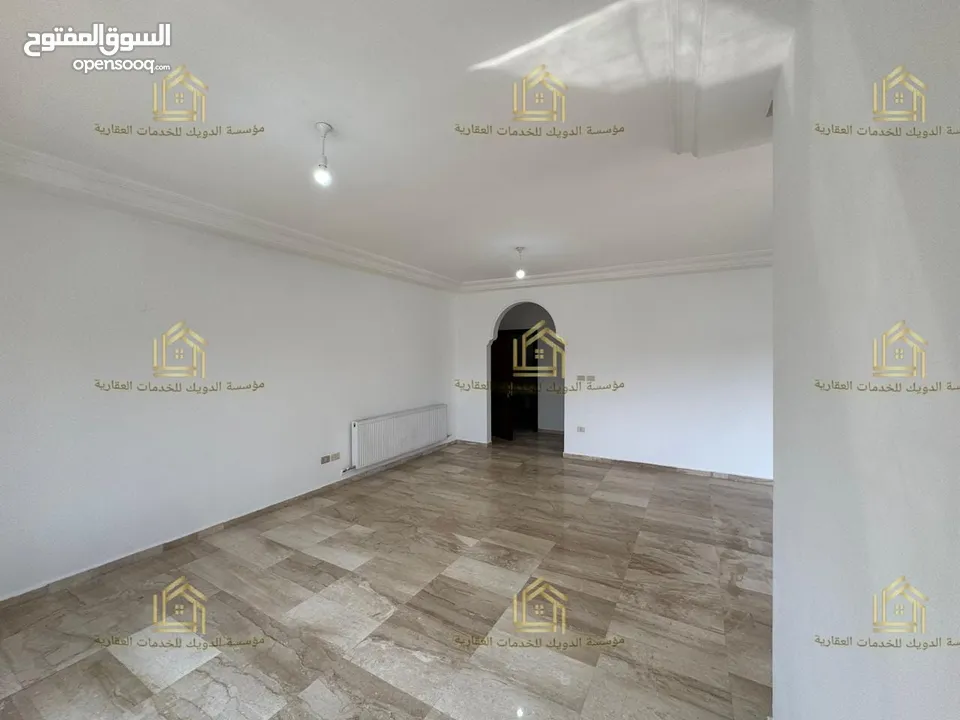 شقة سوبر ديلوكس - النخيل - 4نوم 2ماستر - 250م - بلكونتين بإطلالــــه مميزة - قرب الخدمات العامة