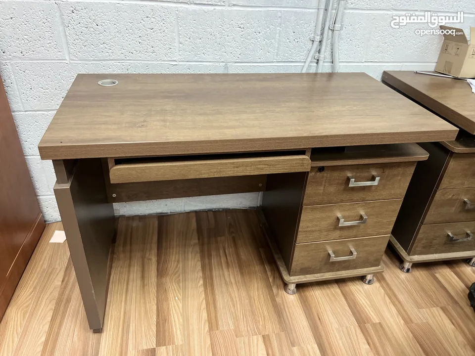 Used office furniture for sale in Qatar