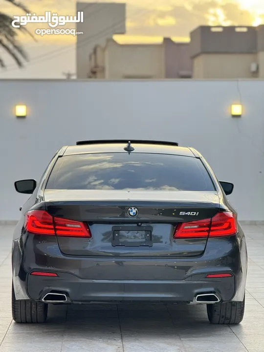 BMW540 2018