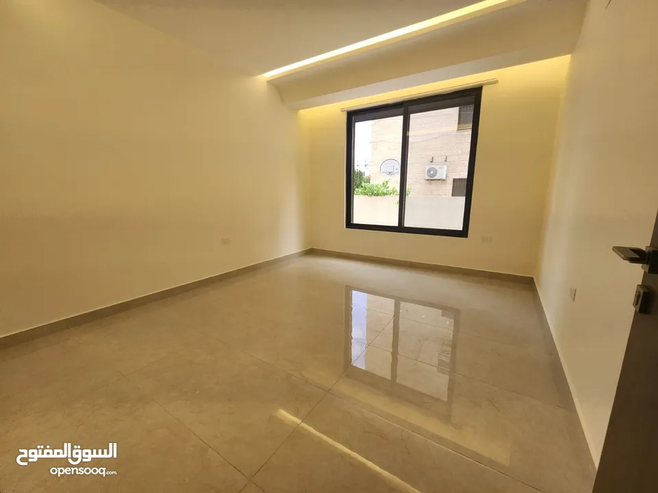 شقة فارغة للبيع بين الدوار الرابع و الخامس - ref : 14609