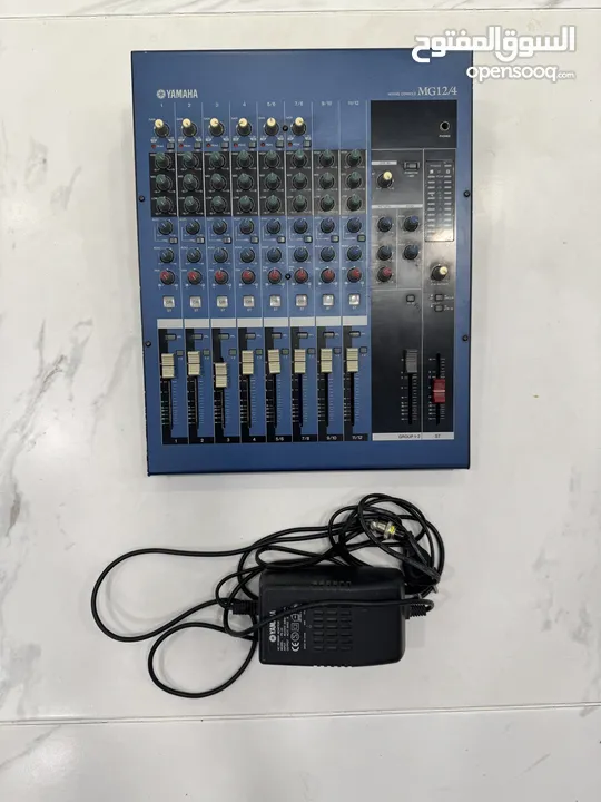 YAMAHA Mixing Console MG12/4