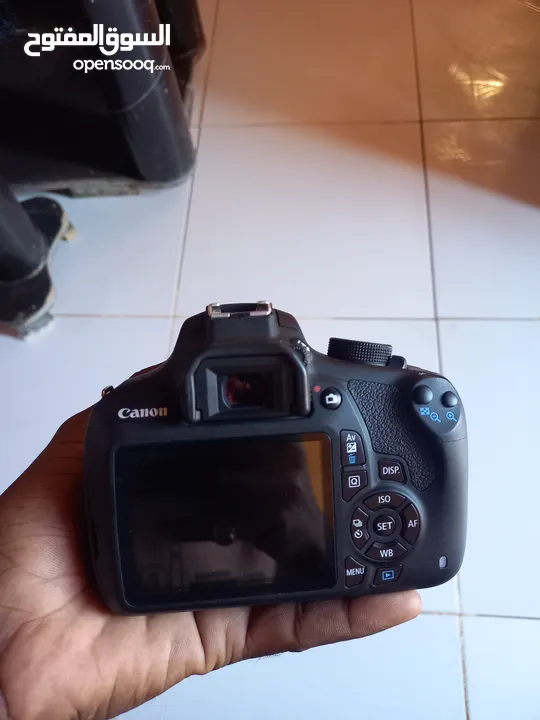 للبيع كاميرا كانون Canon DSLR 1200D