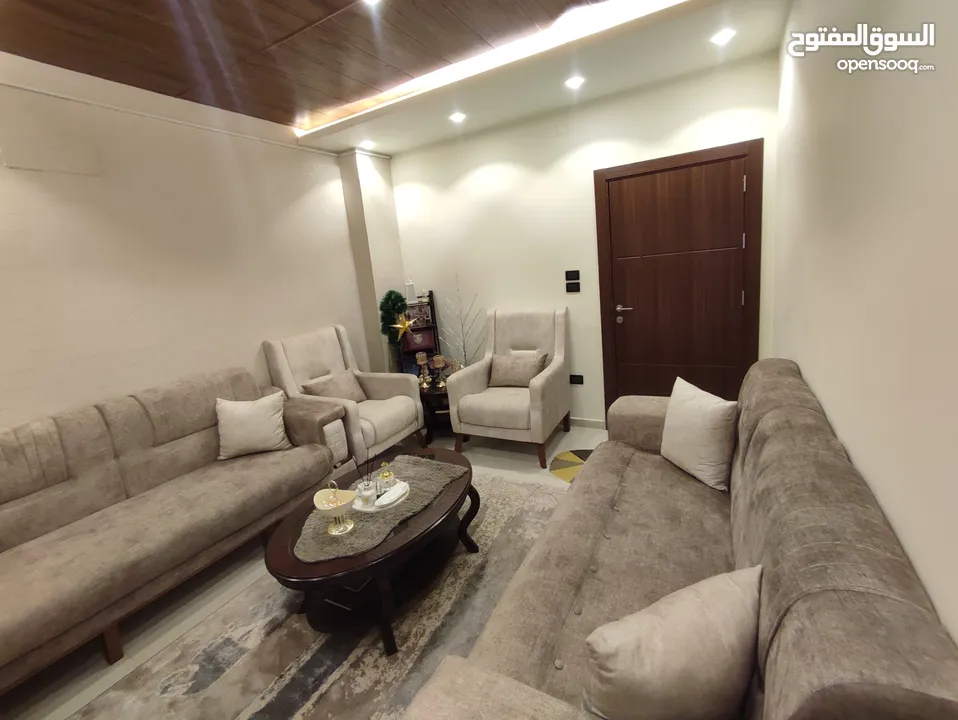 شقة طابق تسوية بناء حديث للبيع