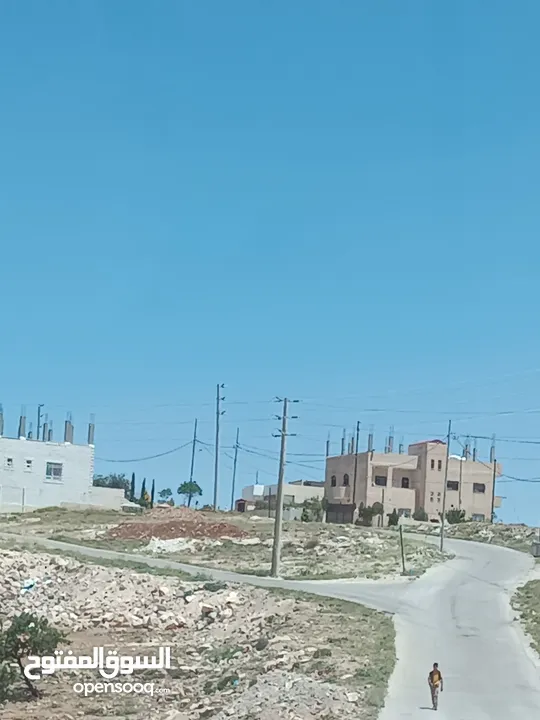 بيع ارض اطلاله خلابه في منطقه الثلاجه عزرا الكرك