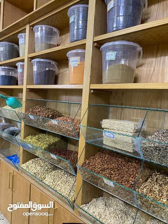 ديكور أثاث محل تاجر مكسرات نابلس