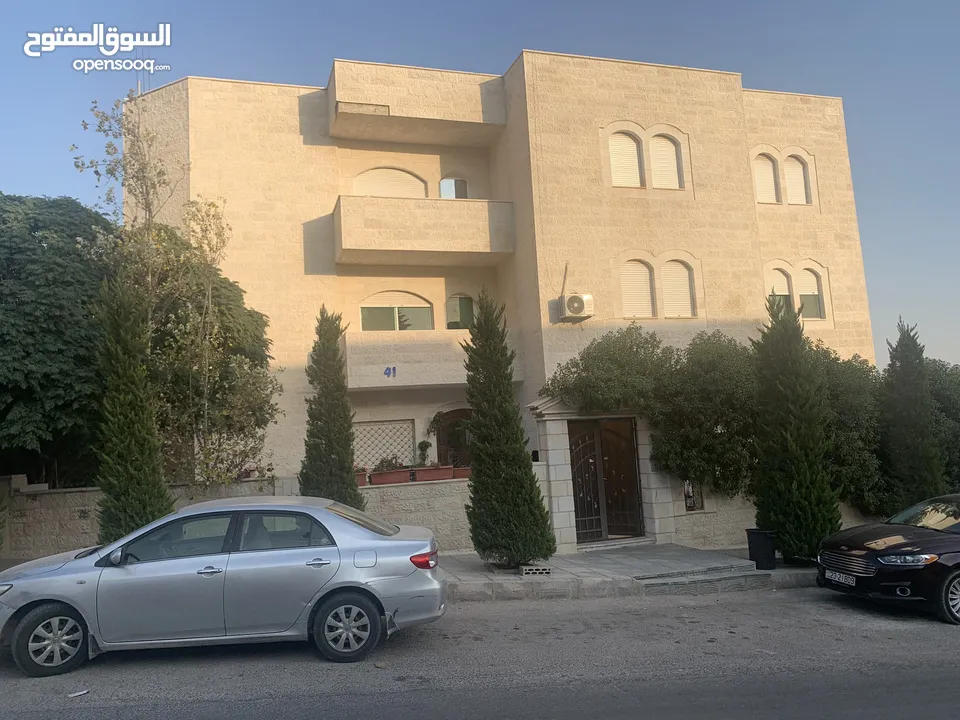 شقه للايجار في عمان البنيات مفروشه تكييف عدد 2 وإنترنت قريبه من الخدمات