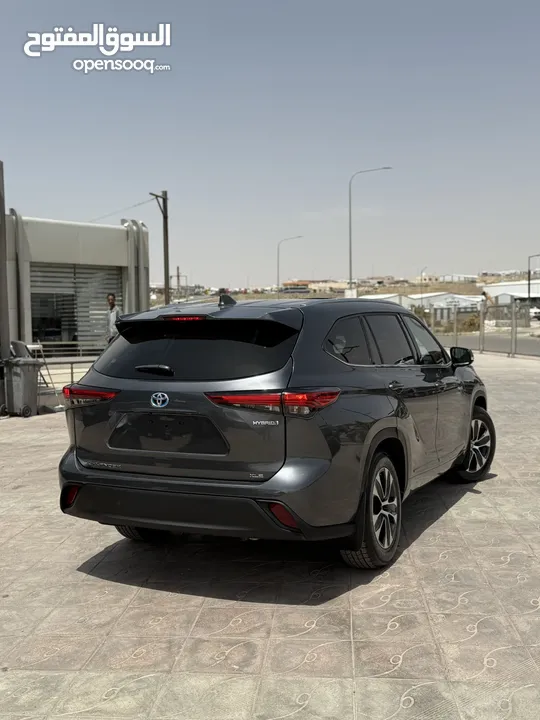 تويوتا هايلاندر موديل 2021 بحالة ممتازة جدا XLE استيراد امريكي اضافات ال xle كاملة