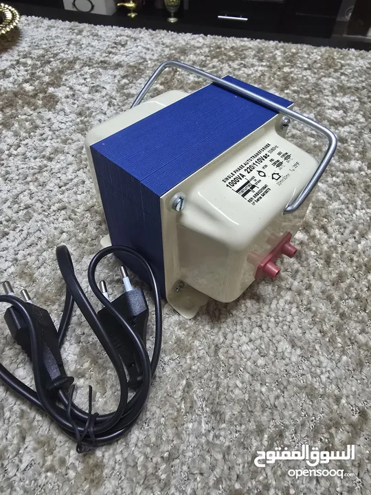 محول كهربائي اسباني من 220v ل 110v وبالعكس