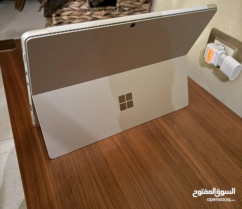 ,Microsoft surface pro 8 with alcantara keyboard and s pen 2