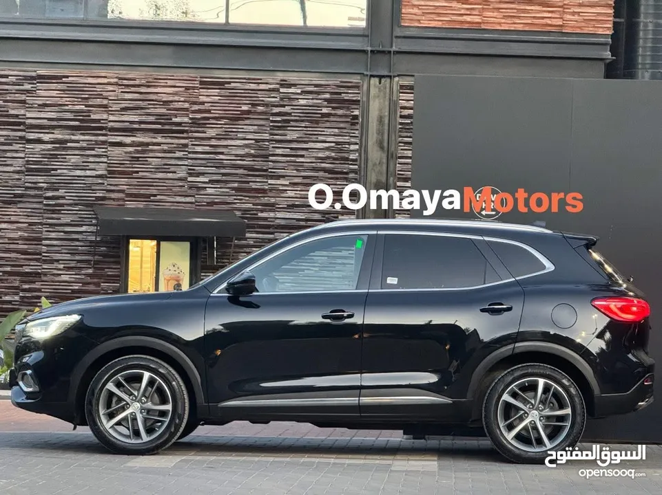 عداد قليل و فحص نخب و كفاءة بطارية عالية الغرفة الحمراء المميزة و بسعر آلعرض MG EHS Luxury