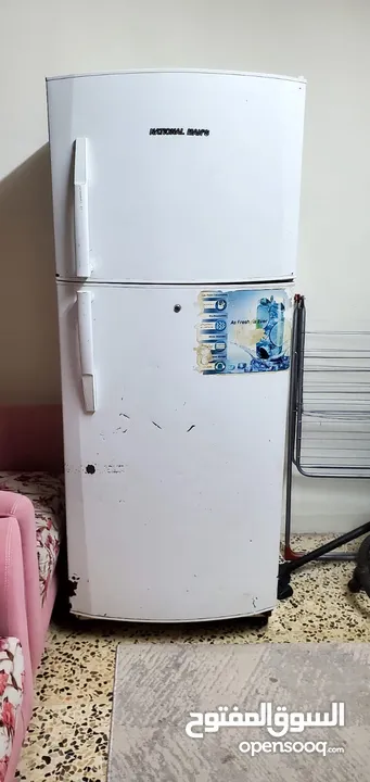 ثلاجة للبيع بسعر مغري