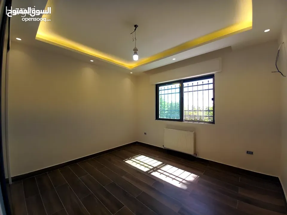 شقة غير مفروشة للإيجار 200م2 ( Property 17847 ) سنوي فقط