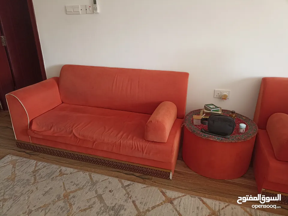 البیع عاجل sofa