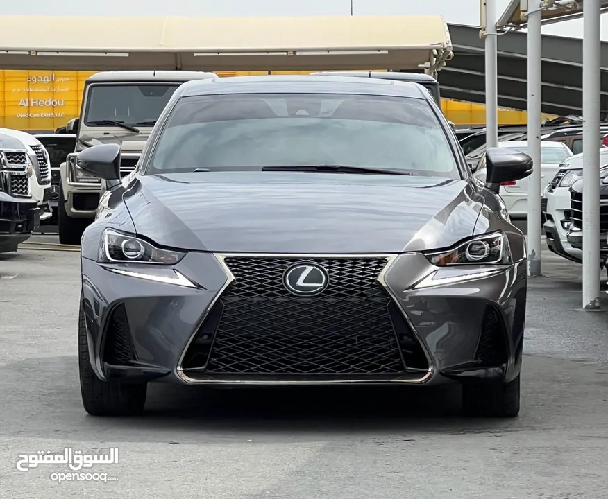 ‏LEXUS / iS / 300 / F / SPORT / 2019