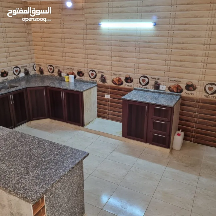 بيت مستقل للإيجار