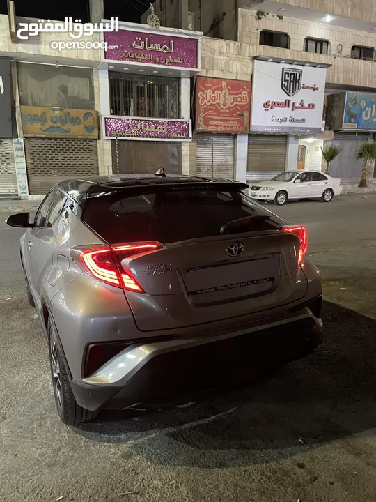 تويوتا chr للبيع بسعر مغري فحص 4 جيد