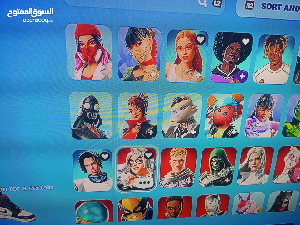 حساب فورت من السيزون x مدفوع عليه اثر من 300......