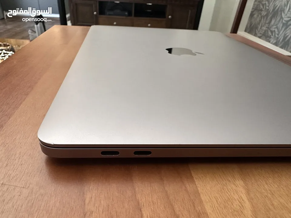 Macbook pro 2019 256GB