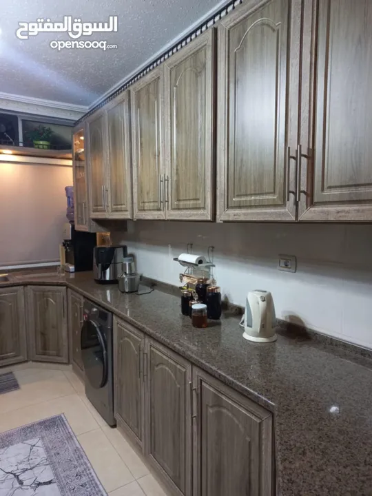 مطابخ الامنيوم بأرقى التصاميم والفنون أبواب الامنيوم مناخل تركيب صيانه اباجورات كهربا وعادي  شبابيك