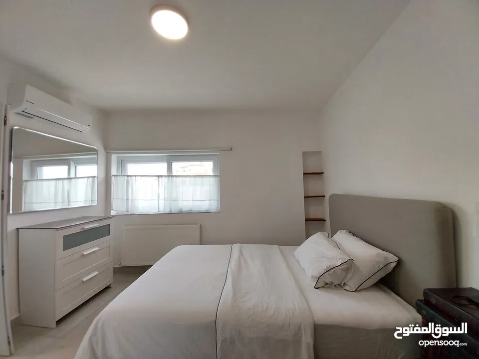 شقة للايجار في الويبده  ( Property 35312 )-175081260