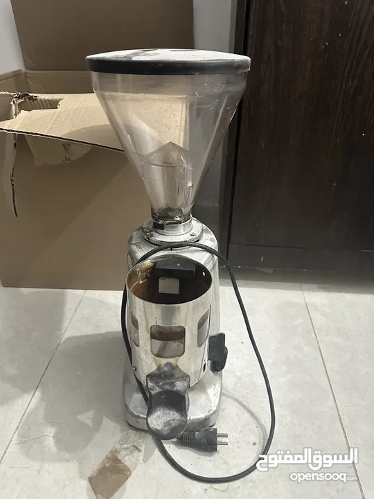 ماكينة اسبرسو ثلاث عيون 3 فاز