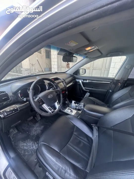 كيا سورينتو 2011 للبيع