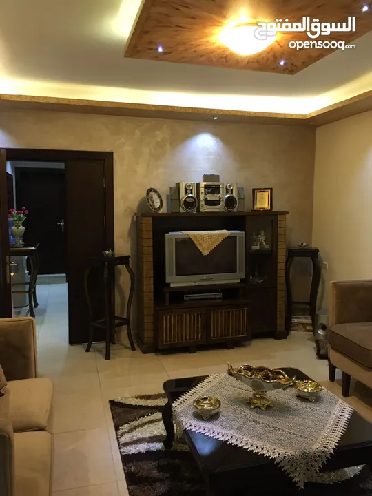 شقة طابق رابع مع روف للبيع في عرجان / الرقم المرجعي : 13192
