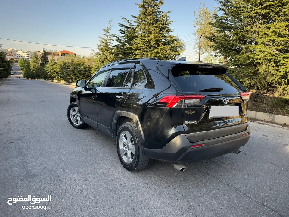 TOYOTA RAV4 HYBRID 2021 XLE
