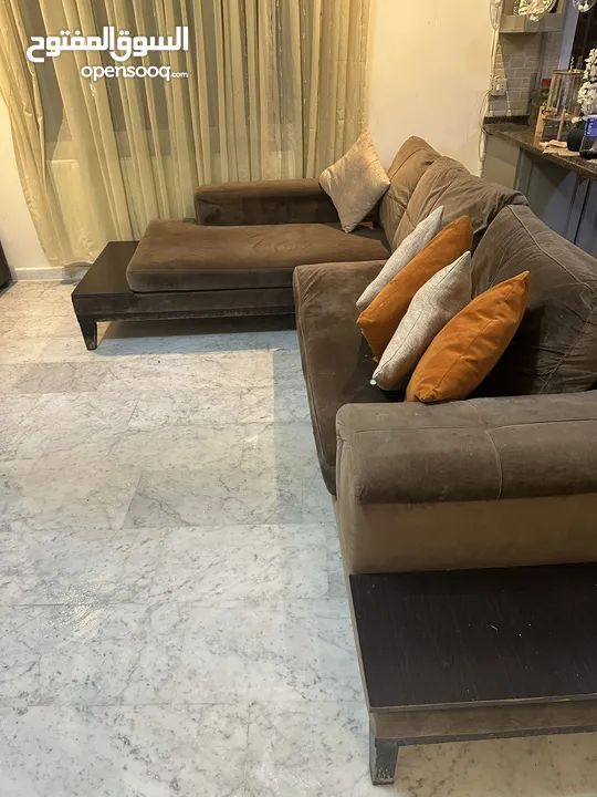 كورنر للبيع