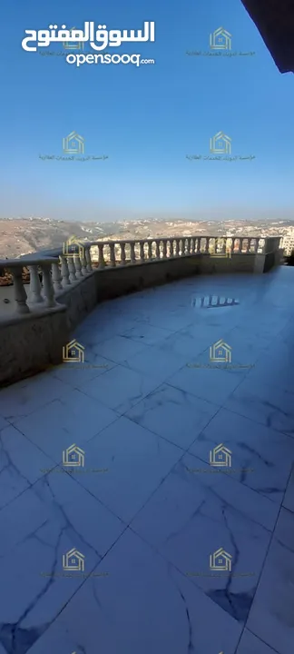 فيلا مفروشة فاخرة / ذات إطلالات رائعة/ اعلان رقم ( V119 )