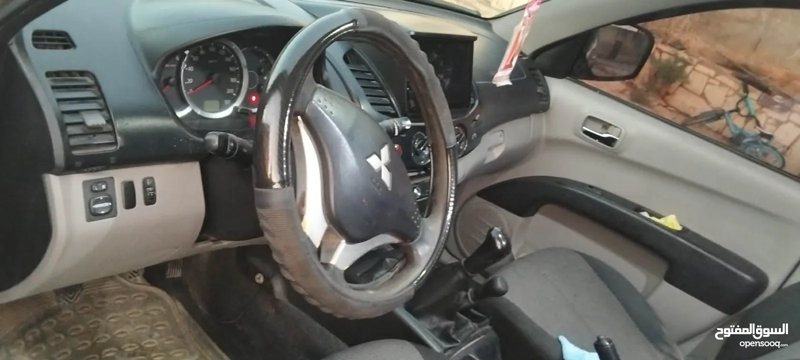 تندر ميتسوبيشي هنتر 4×4 ديزل ماطور 2500تيربو جير عادي ... موديل 2010 ... فحص ممتاز شصيات الف...