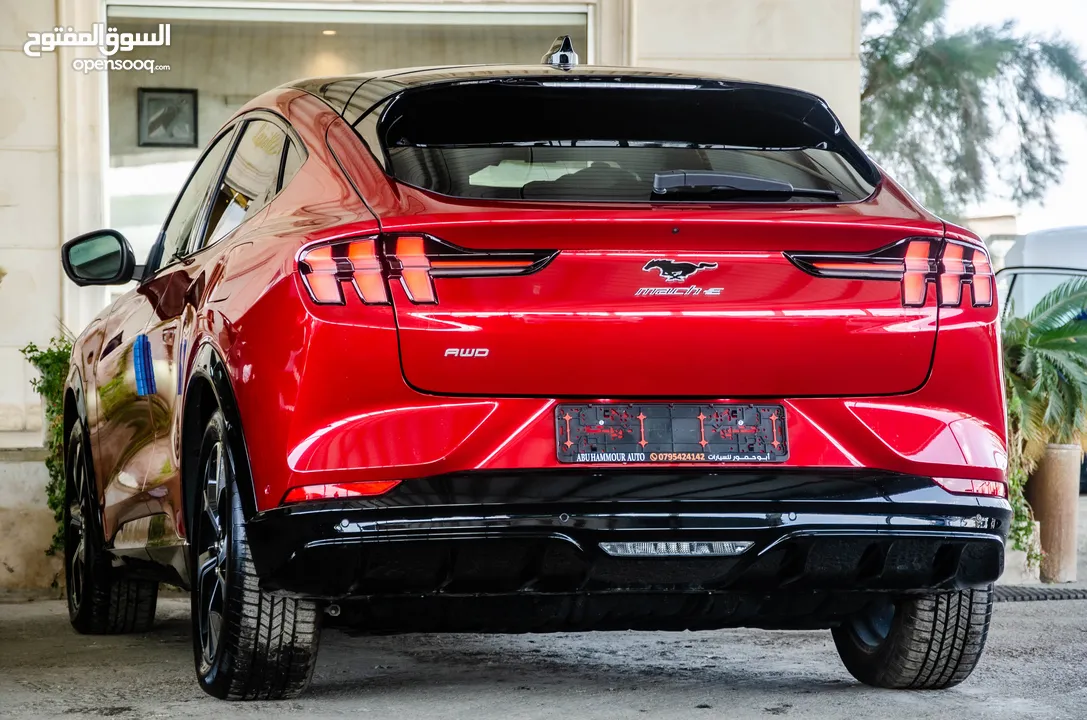 2022 Ford mustang AWD