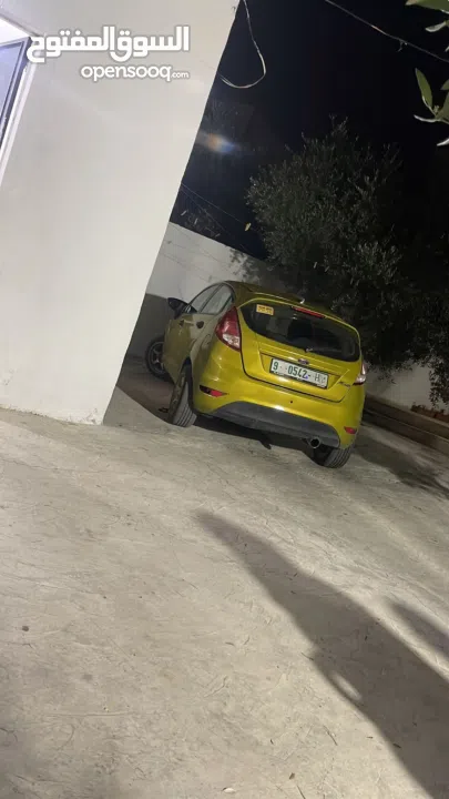 فورد فستا مطور 1400 بنزين السيارة الصلاة على النبي مش ناقصها برغي كاملة مكملة السعر على الخاص