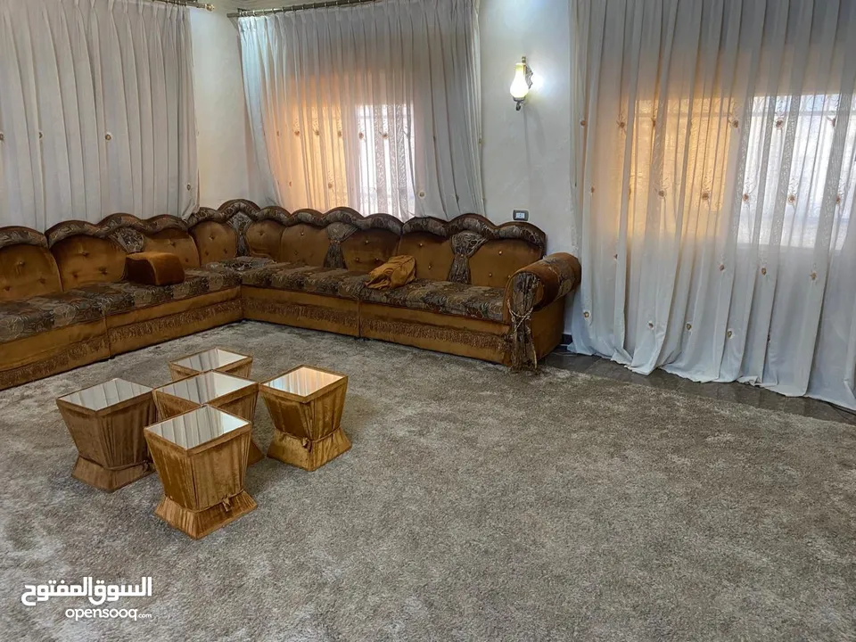 مجلس ضيوف مستعمل بحال الوكاله