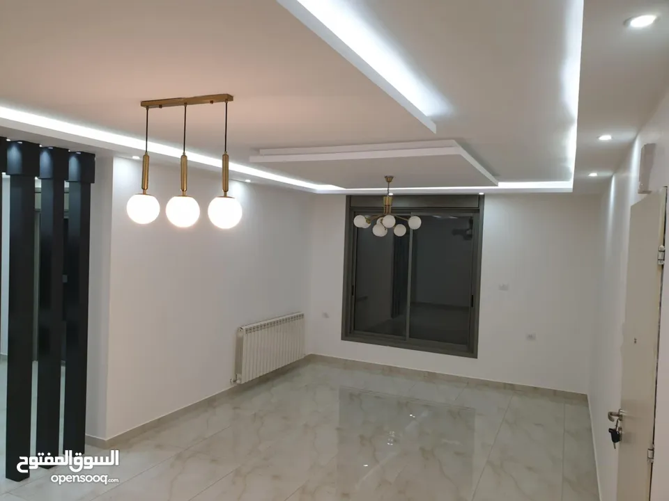 شقة فاخرة للبيع في الطيرة – 185م – تشطيب جديد