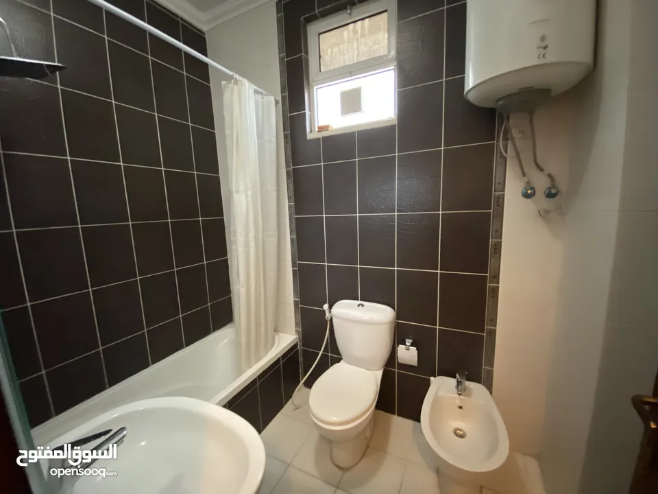 شقة مفروشة للإيجار 100م2 ( Property 12327 )-175081021