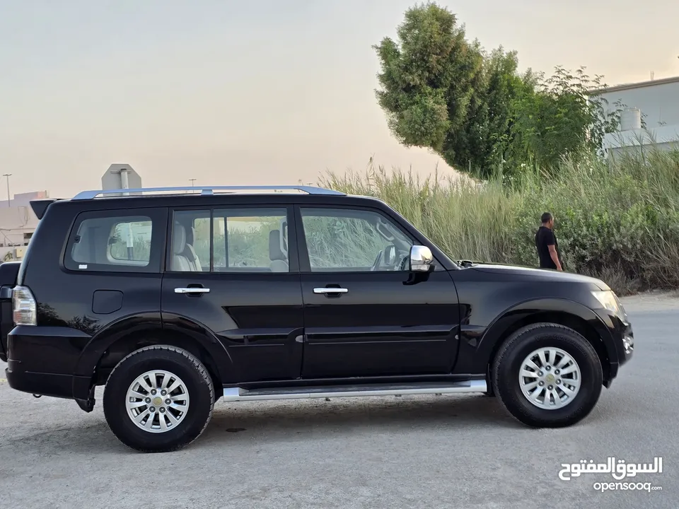 Mitsubishi Pajero GLS 2015 V6 price 29,500 AED