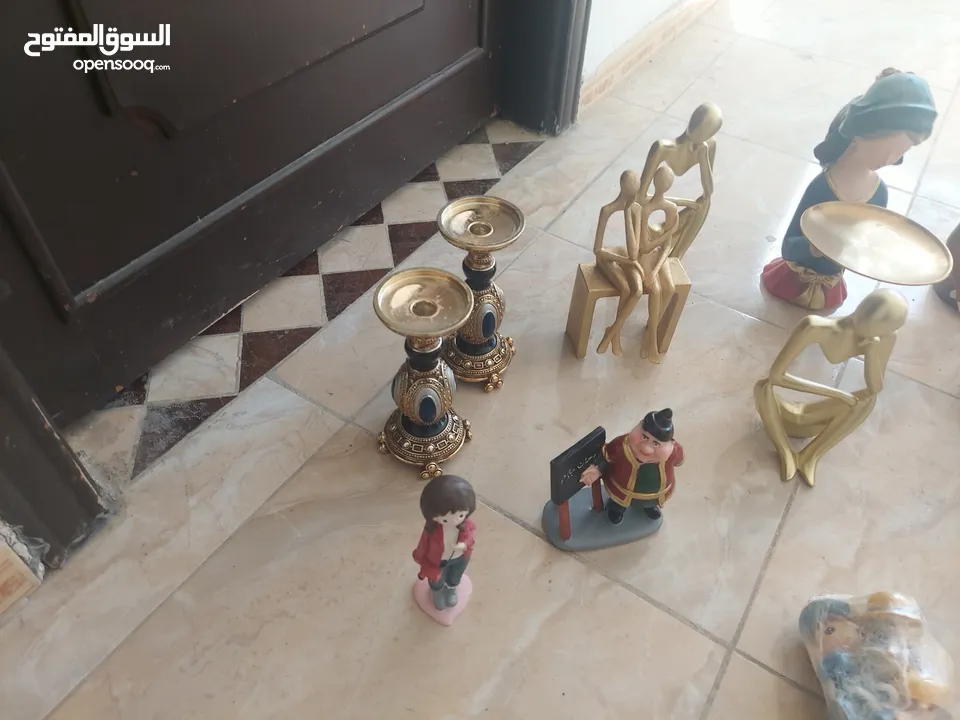 تحف  وانتيكات للبيع المستعجل استعمال خفيف