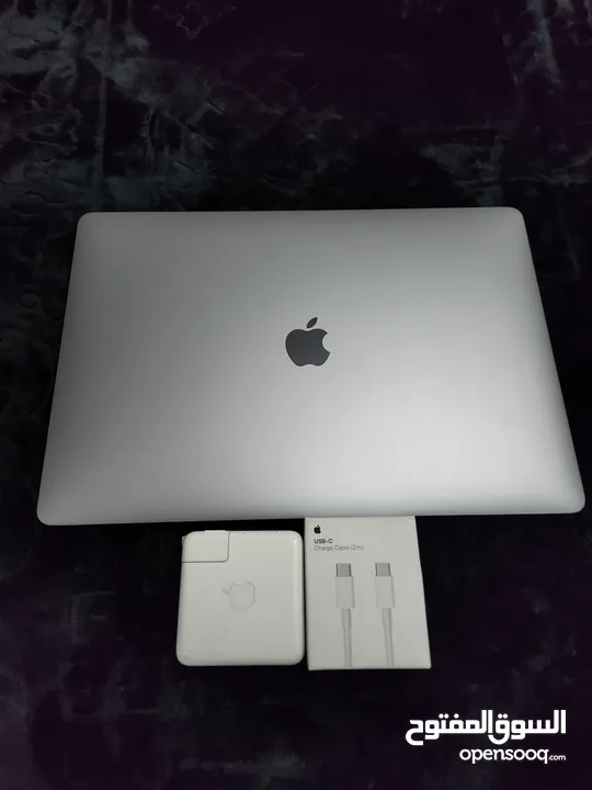 Macbook pro 2019 15 inch (Core i9)