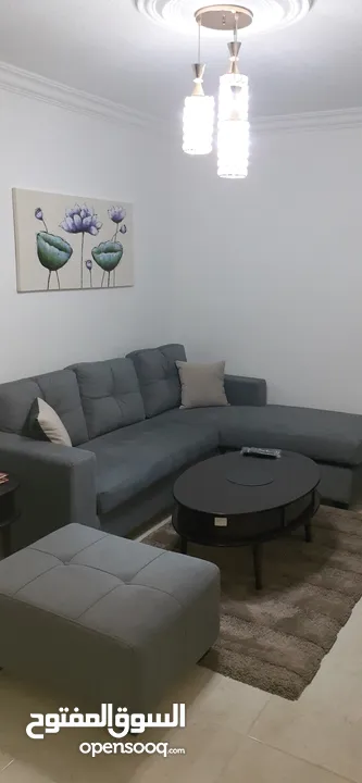 ستوديو مفروش للايجار مقابل البوابة الرئيسية الجامعه الاردنيه Studio for rent شامل انترنت بلا حدود